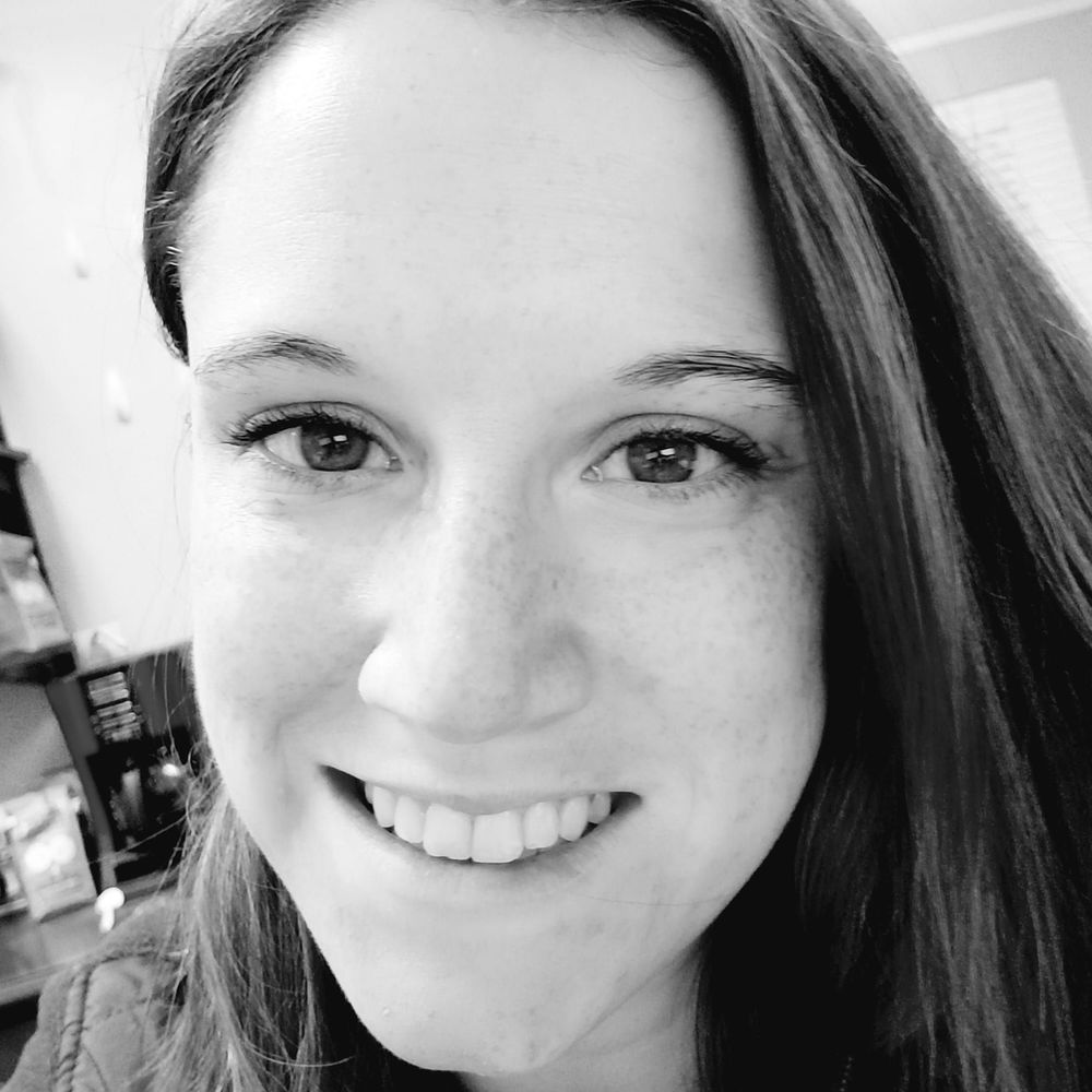 Meet your Posher, Abigail